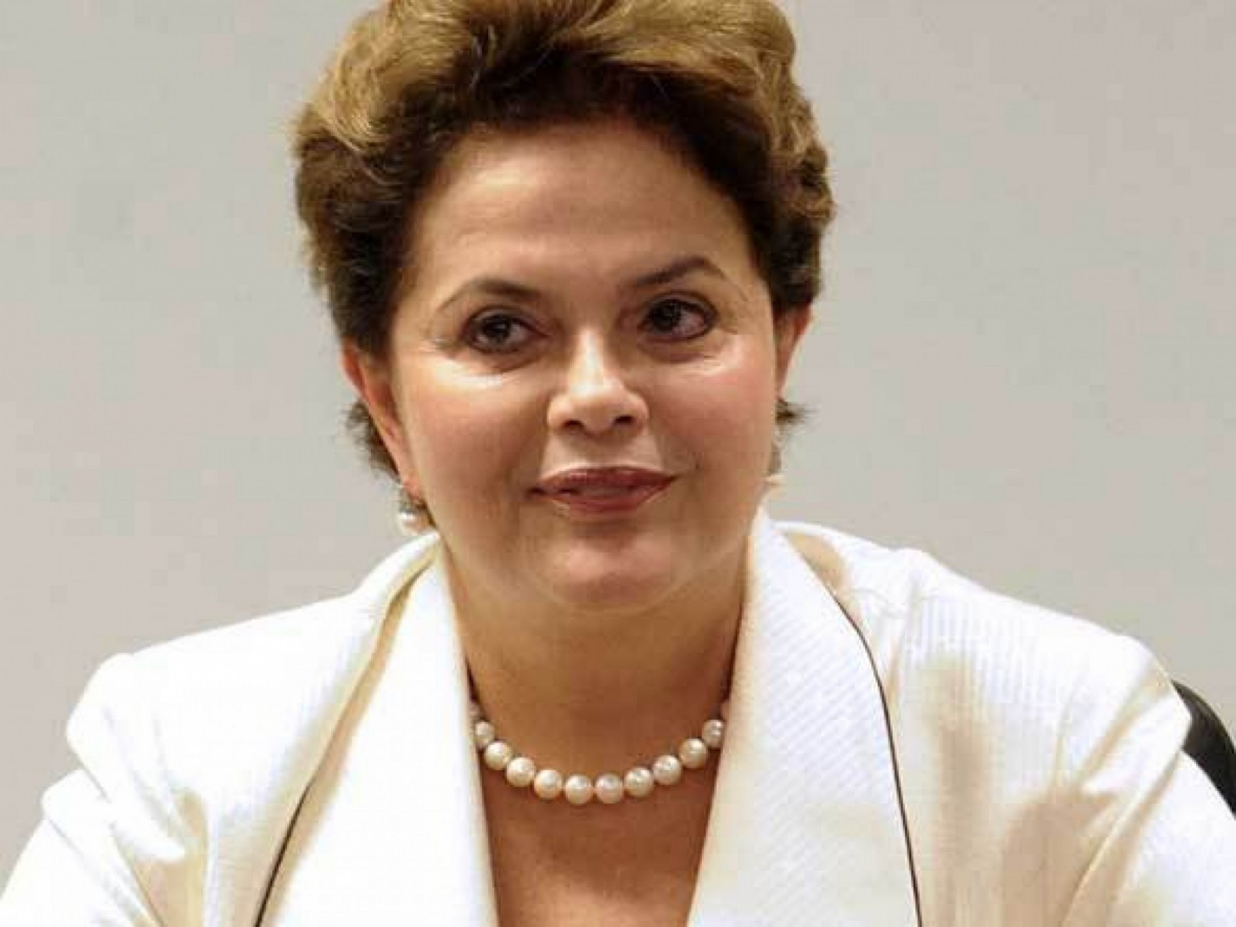 Dez anos de avanços - por Dilma Rousseff Os dez anos de governos liderados pelo Partido dos Trabalhadores marcam a incorporação de uma nova agenda para o Brasil.