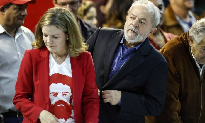 Lula mandou Gleisi calar boca
