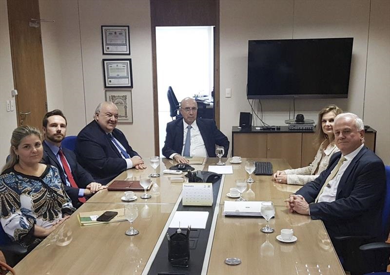 Recuperamos a liquidez de Curitiba, destaca Greca em encontro com ministro Henrique Meirelles
