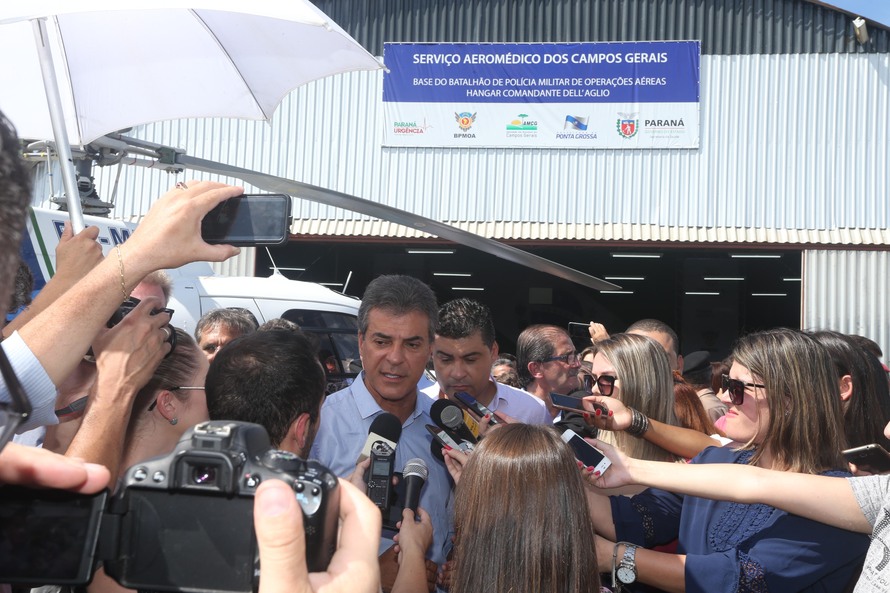 Richa entrega serviço aeromédico para atender mais 57 cidades do Paraná