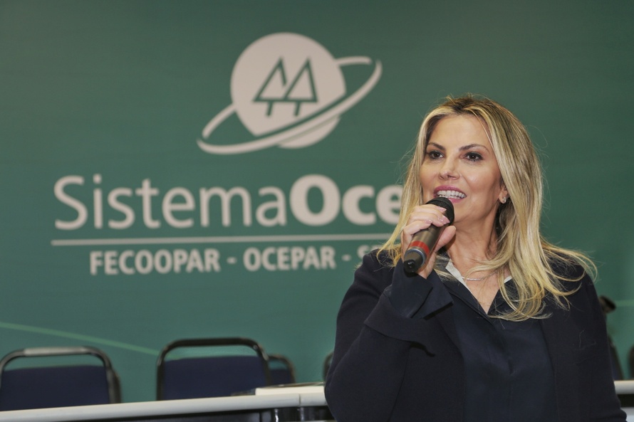Cida destaca força e importância das cooperativas do Paraná