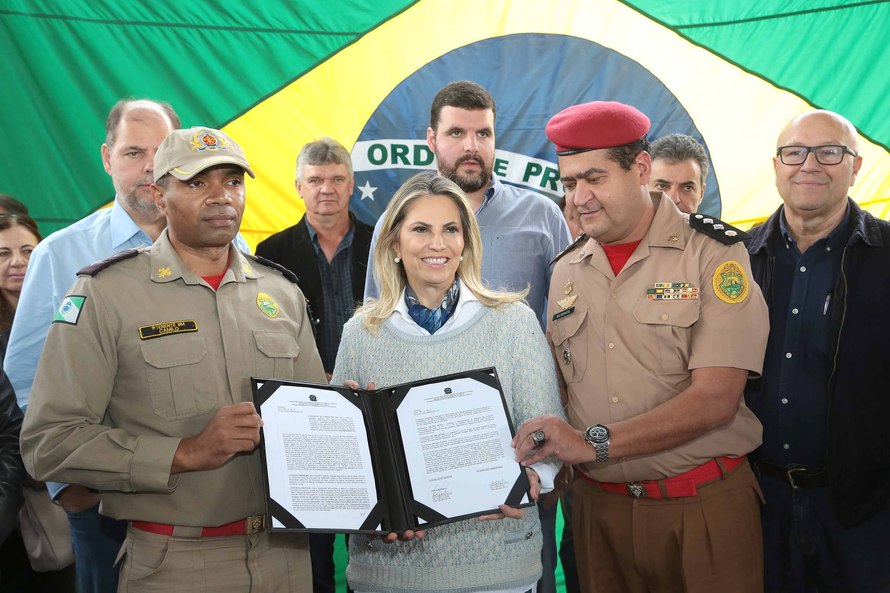 Cida anuncia nova sede do Corpo de Bombeiros em SAP para atender a região do Norte Pioneiro