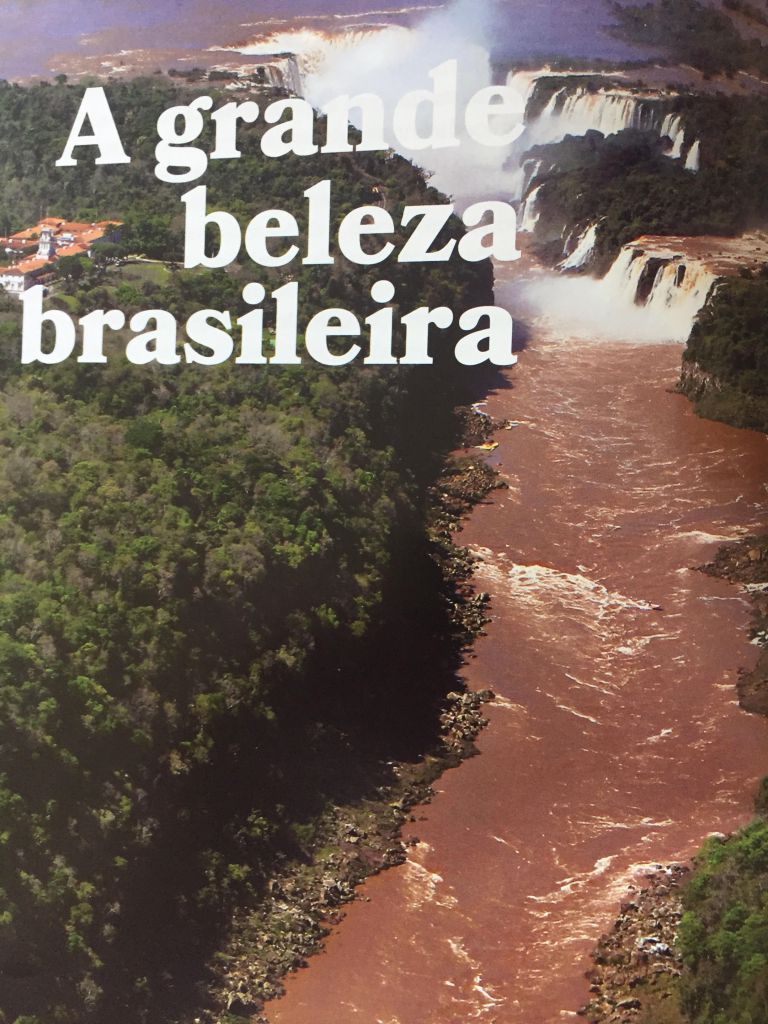 “Viagem a Foz”, o relato apaixonado de um escritor premiado. Viaje com ele Que tal ver Foz do Iguaçu sob a ótica – ou as palavras – de um escritor premiado e considerado um dos nomes mais representativos da nova literatura brasileira?