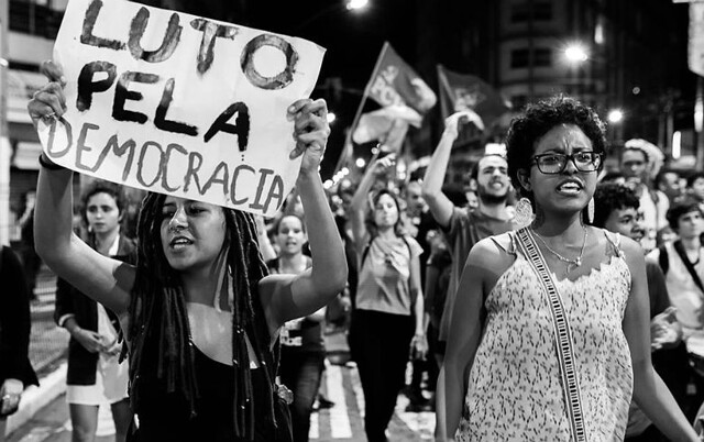 A saúde da democracia Pesquisa indica que os brasileiros apreciam a democracia, mas não a que está em vigor no País, vista como miseravelmente corrompida