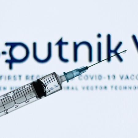 Paraguai anuncia assinatura de contrato com Rússia para aquisição da vacina Sputnik V O ministro da Saúde do Paraguai, Julio Mazzoleni, disse nesta quinta-feira (4) que seu país assinou um contrato com o Fundo Russo de Investimento Direto para adquirir a vacina Sputnik V.