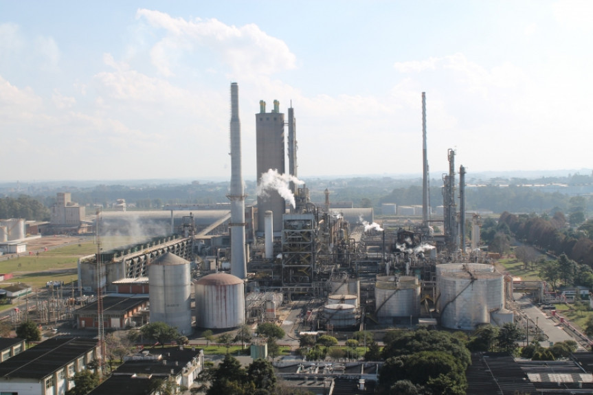 Audiência pública debate a reabertura da fábrica de oxigênio da Petrobras no Paraná A Araucária Nitrogenados pode produzir cerca de 30 mil metros cúbicos de oxigênio por hora- Créditos: Agência Petrobrás/Divulgação